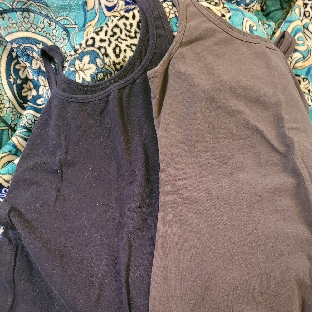 2 Bump Start Tank Tops. Navy & Gray